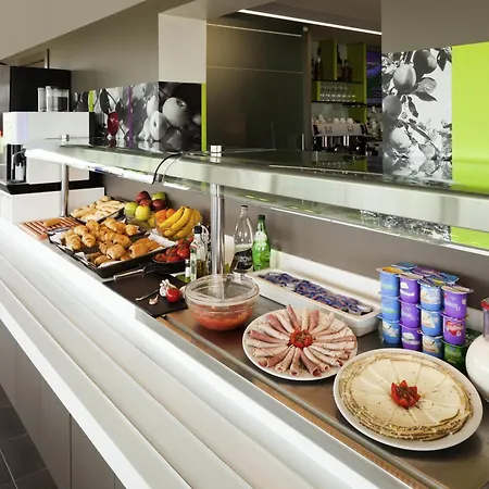 Hotel Ibis Styles Lleida Torrefarrera-2